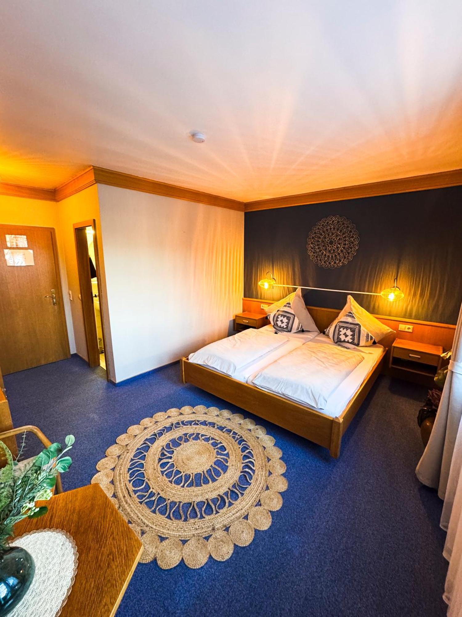 Hotel Guelser Weinstube Koblenz  Exteriör bild