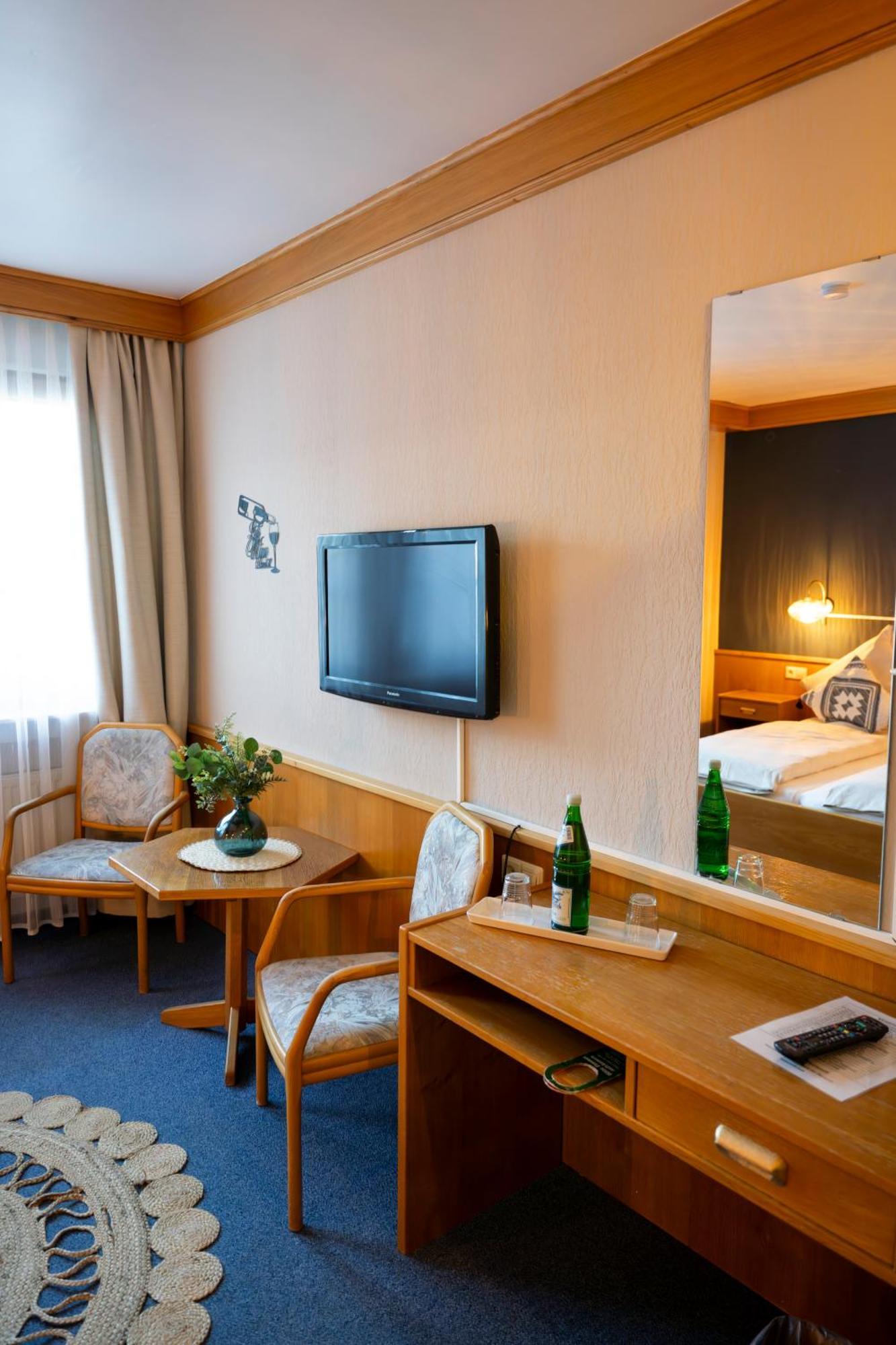 Hotel Guelser Weinstube Koblenz  Exteriör bild