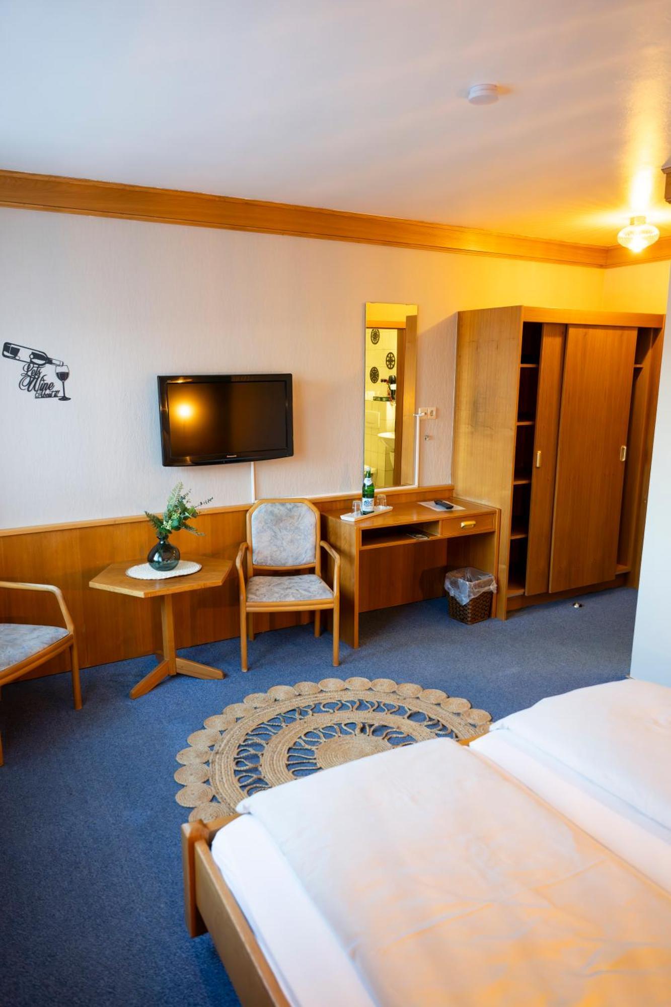 Hotel Guelser Weinstube Koblenz  Exteriör bild