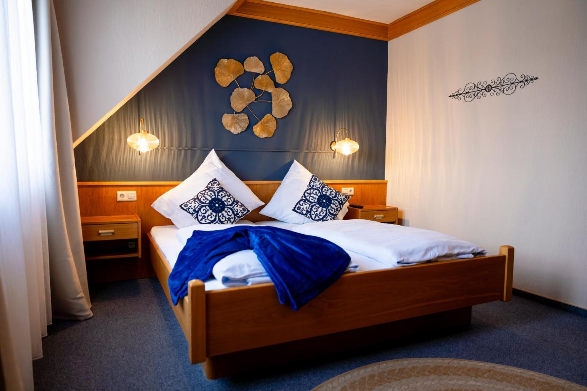 Hotel Guelser Weinstube Koblenz  Exteriör bild