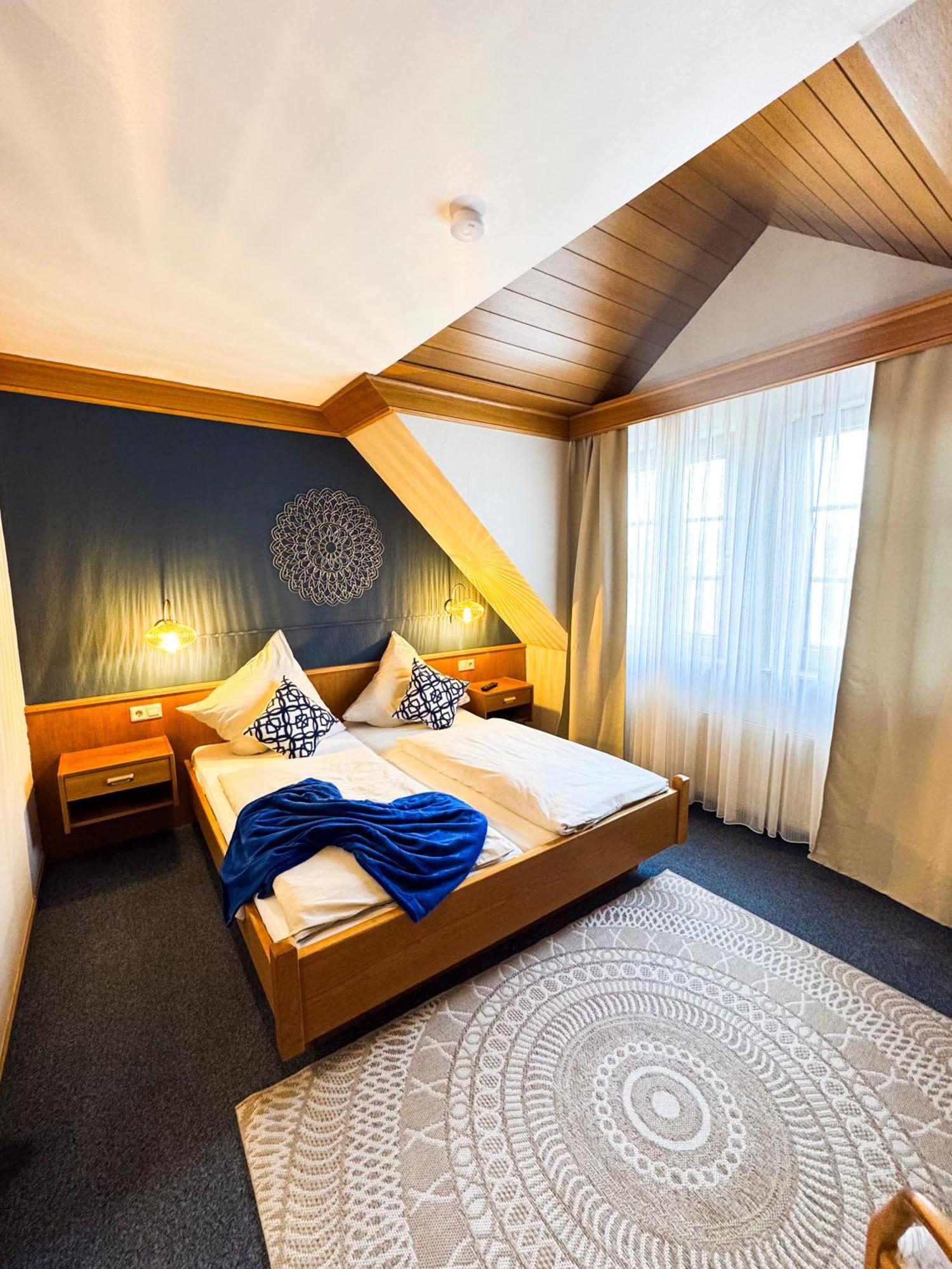 Hotel Guelser Weinstube Koblenz  Exteriör bild